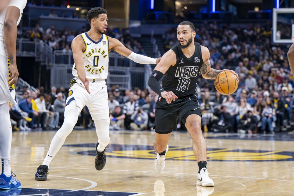 拉塞尔发ins祝贺诺里斯F1阿布扎比站夺冠